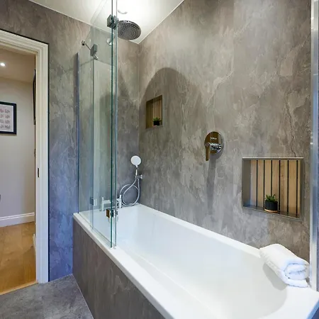 Riverside Park 6 Keswick (Cumbria)