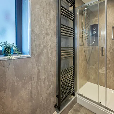 Appartement Riverside Park 6 *